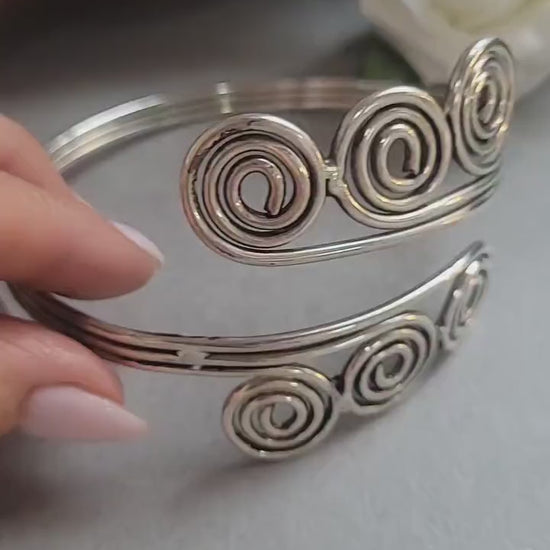 Silver Upper Arm Bracelet, Boho Arm Cuff, Spiral Armlet, Silver Plated Arm Bracelet, Bohemian Jewellery
