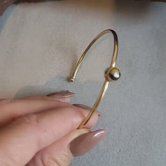 Brass bangle  / Gold bracelet / Bracelet / Golden / Brass / Boho / Minimal / Minimalist / Minimal / Elegant / Stackable