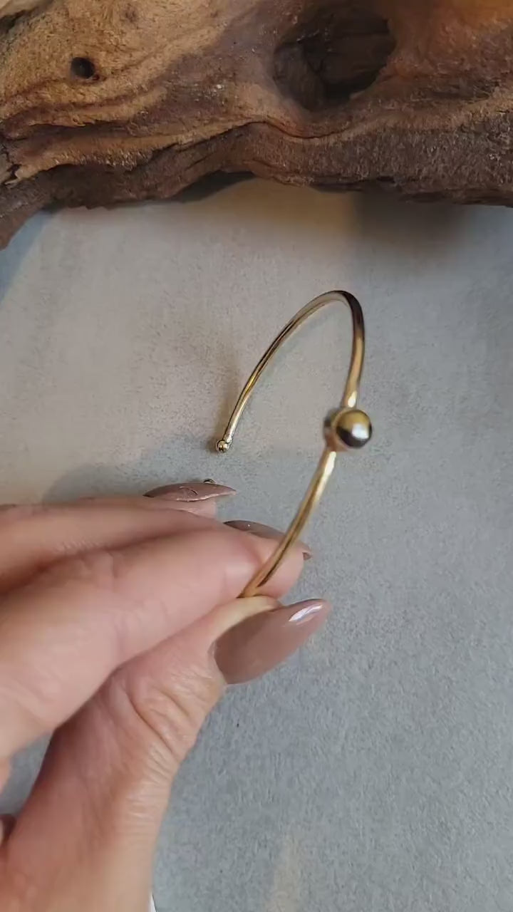 Brass bangle  / Gold bracelet / Bracelet / Golden / Brass / Boho / Minimal / Minimalist / Minimal / Elegant / Stackable