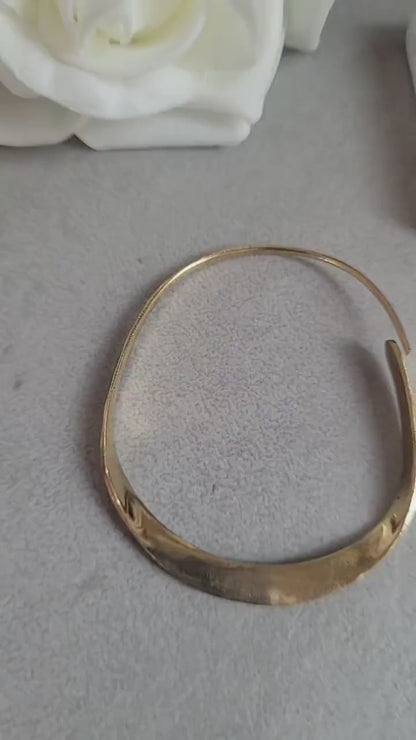Hammered brass hoop earrings / Simple hoops / Golden jewelry / Gift for her