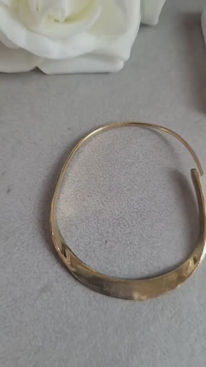Hammered brass hoop earrings / Simple hoops / Golden jewelry / Gift for her