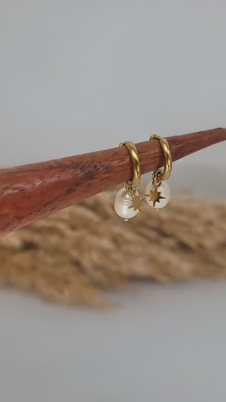 Gold huggie hoops / Moon earrings / Star / Hoops / 18k Gold plated / Gift / Cute / Wedding / Bridesmaid / Boho / Ethnic style / Birthday