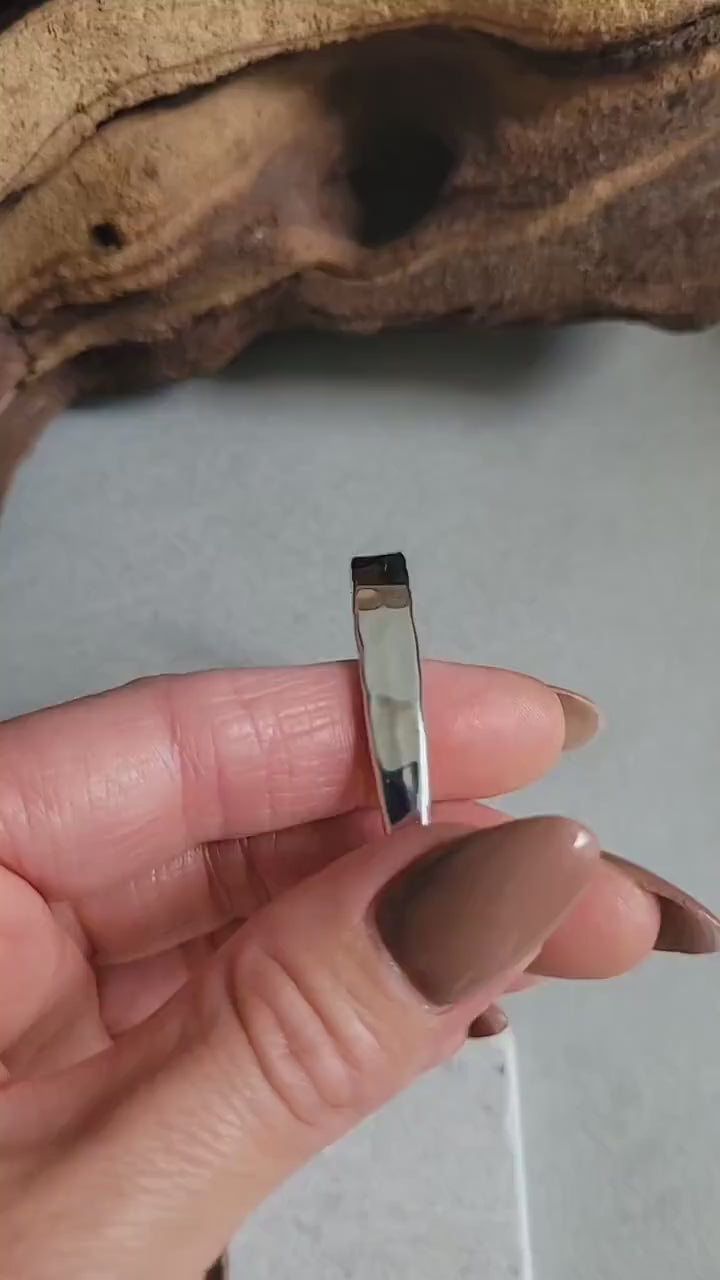 Silver bracelet / Hammered jewellery / Adjustable / Simple bracelet / Minimal / Gift / Simple / Minimalist /