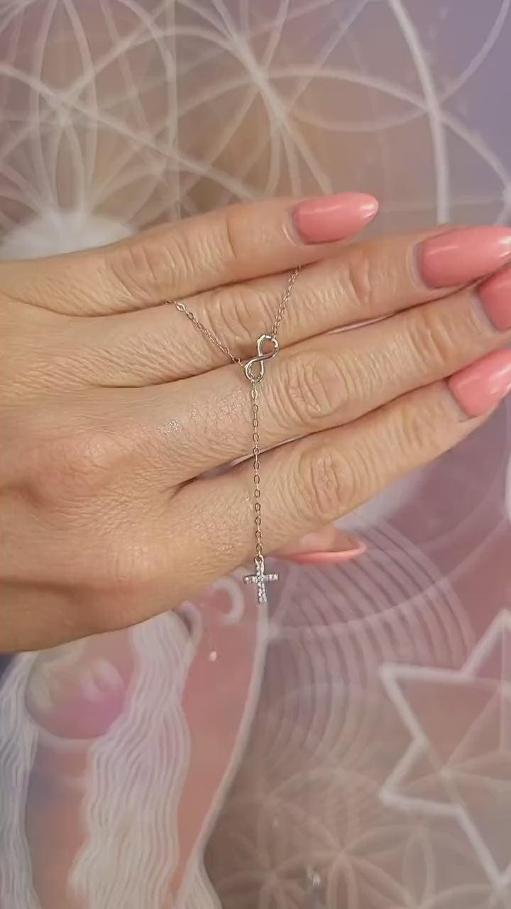 Sterling silver cross necklace / Minimal / Minimalist / Gift / Cross / Silver / Layer necklace