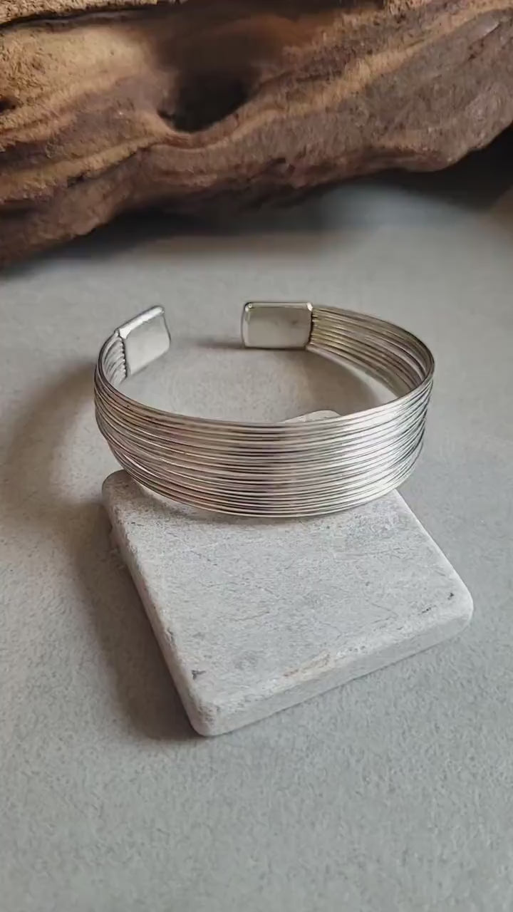 Silver bracelet / Detailed bracelet / Bangle  Cuff / Simple / Minimal / Minimalist jewellery / Gift / Ethnic