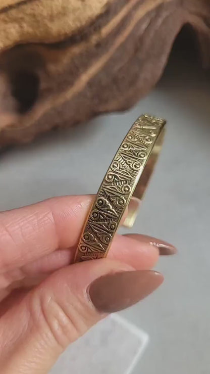 Brass bracelet / Detailed bracelet / Bangle  Cuff / Simple / Minimal / Minimalist jewellery / Gift / Ethnic