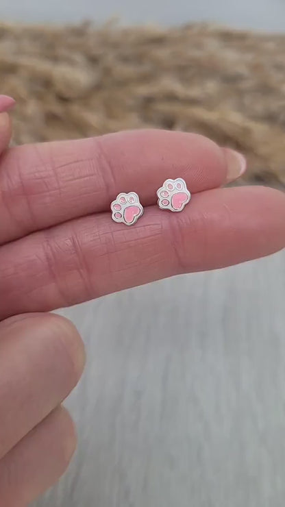 Dog paw stud earrings / Studs / Silver / Girls gift / Animal / Dainty / Birthday / Minimal / Minimalist