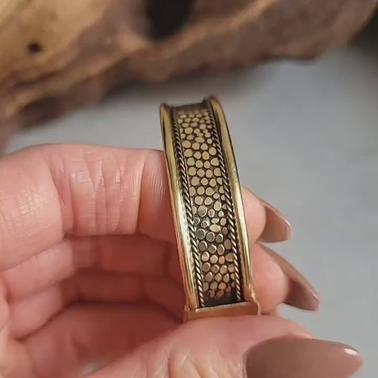 Brass bracelet / Detailed bracelet / Bangle  Cuff / Simple / Minimal / Minimalist jewellery / Gift / Ethnic /