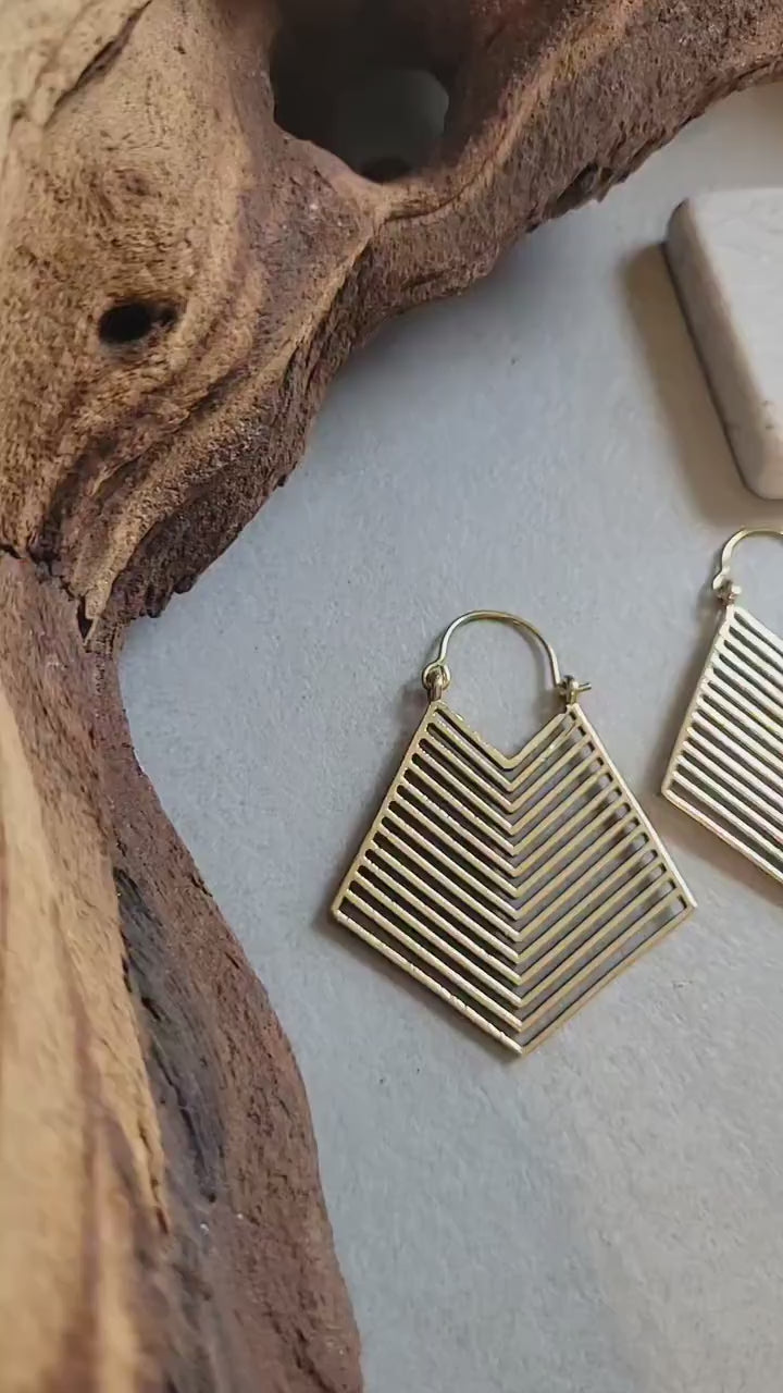 Golden detailed earrings / Art deco style / Aztex jewellery / Gift / Brass earrings / Tribal style / Bohemian jewellery