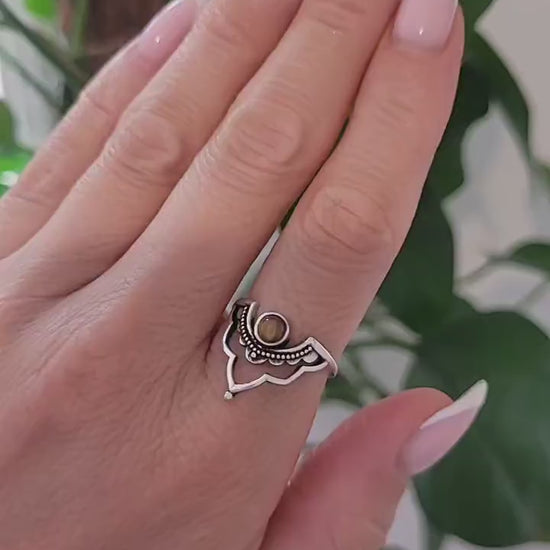 Silver detailed ring / Point ring / Elegant / Minimal / Minimalist / Gift / Ethnic jewellery