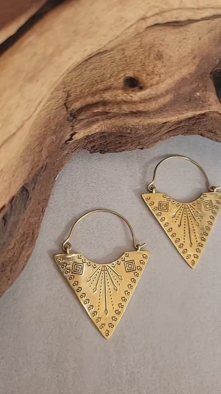 Brass tribal style earrings: Gold bohemian jewellery
