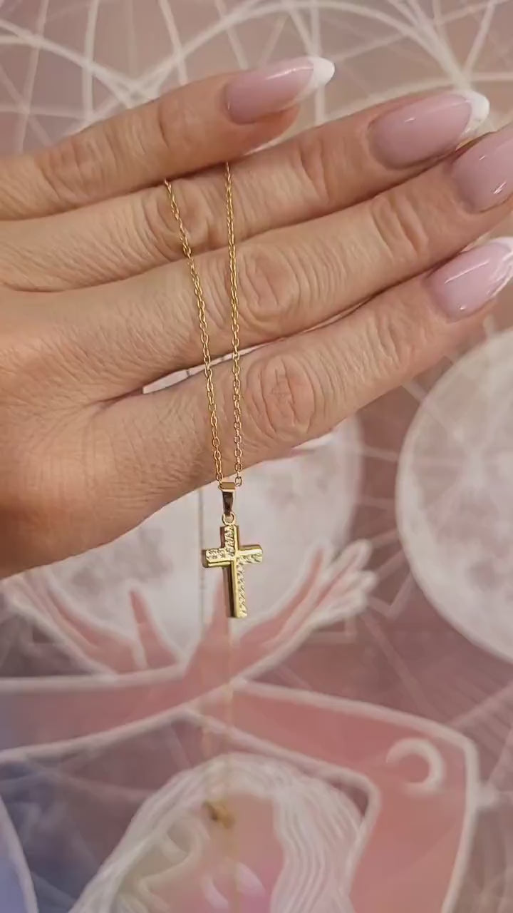 Golden Cross necklace / Faith jewellery / Gold / Simple / Simplicity / Minimal / Gift / Cute / Pretty / Waterproof jewellery