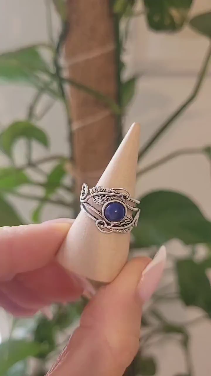 Silver Feather Ring: Elegant Ethnic Statement Jewelry