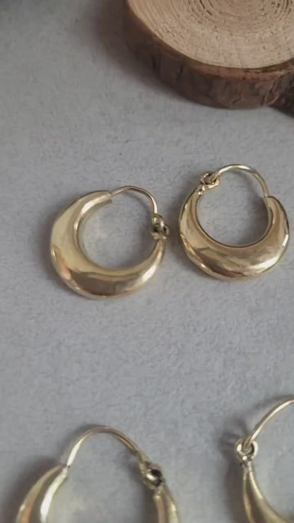 Simple brass hoops earrings / Minimalist jewelry