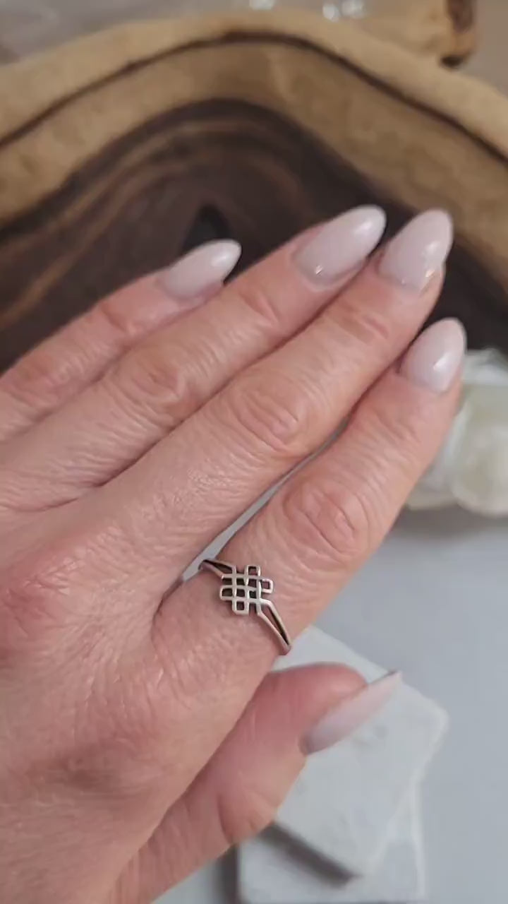 Silver Plated Delicate Line Ring – Minimal Open Design Band – Everyday Modern Jewellery Gift