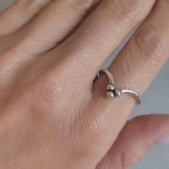 Minimalist Silver Point Ring: Elegant Dainty Jewelry
