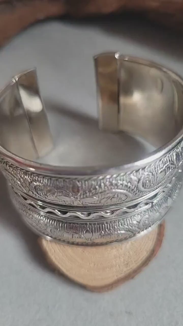 Silver Plated Cuff Bracelet: Bohemian Flower Design