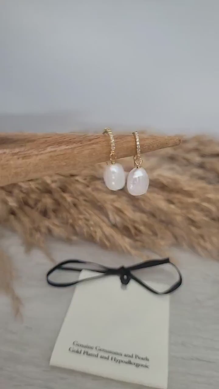 Fresh water pearl earrings / 18k gold plated / Wedding jewellery / Gift / Minimal / Pearl / Drop earrings