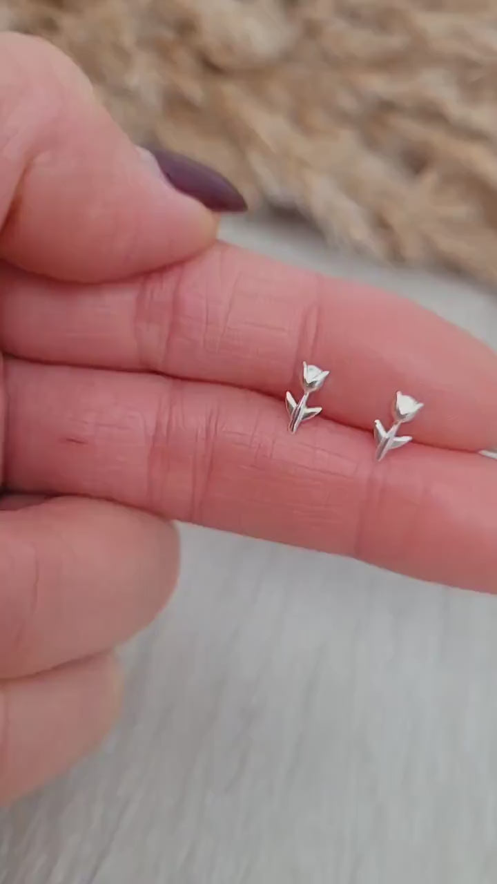 Sterling silver stud earrings / Rose studs / Minimal /Minimalist / Cute / Gift idea / Rose / Flower Floral