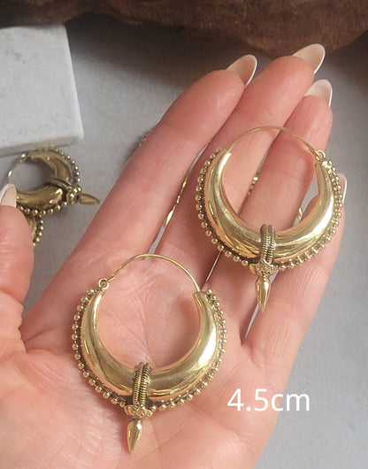 Golden hoops / Large hoops / Brass hoops / Chunky hoops/ Gift / Unique/ Ethnic style / gold /