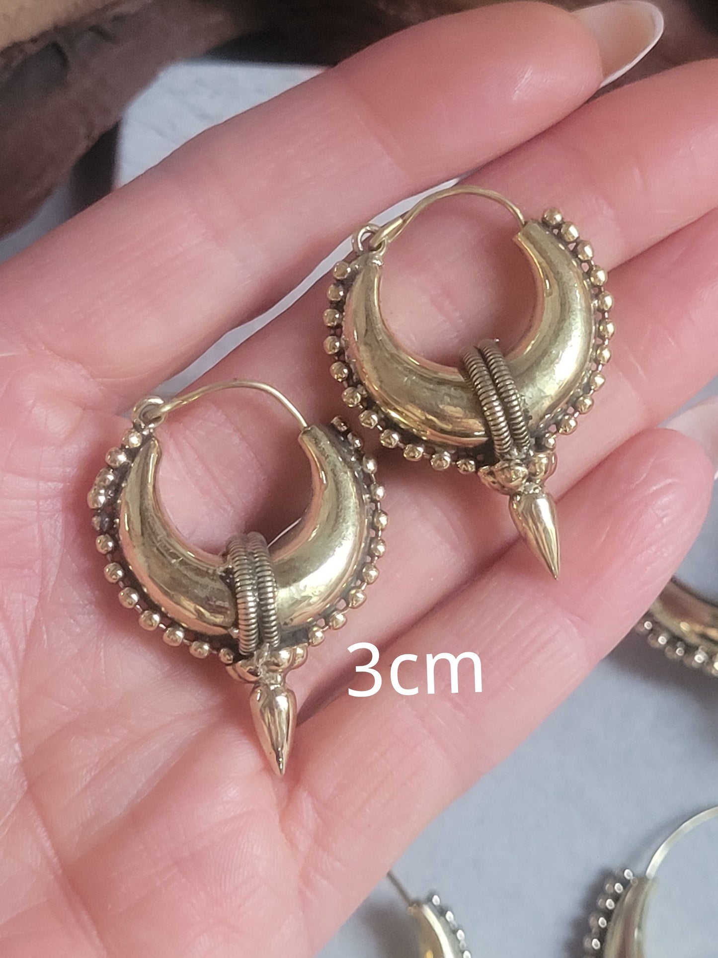 Golden hoops / Large hoops / Brass hoops / Chunky hoops/ Gift / Unique/ Ethnic style / gold /