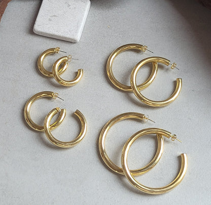 Chunky golden hoops / Brass hoops / Thick hoops / Small hoops / Large hoops / Simple earrings / Lightweight earrings / Free UK shipping