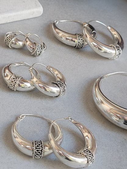 Silver chunky lightweight hoops  / Small hoops / Large earrings  /  Gypsy  /  Bohemian  /  Boho  /  Ethnic hoops / Large hoops / Detailed