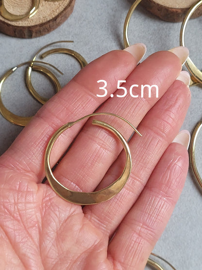 Brass hammered hoops / Hoop earrings / Small hoops / Large hoops / Hippie / Unique / Free shipping