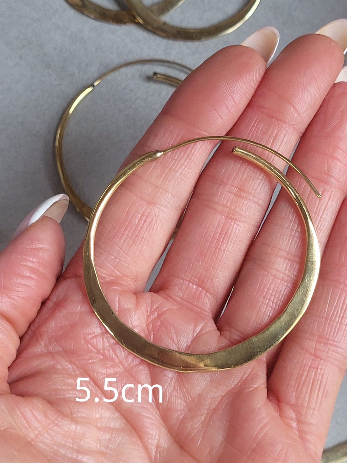Brass hammered hoops / Hoop earrings / Small hoops / Large hoops / Hippie / Unique / Free shipping