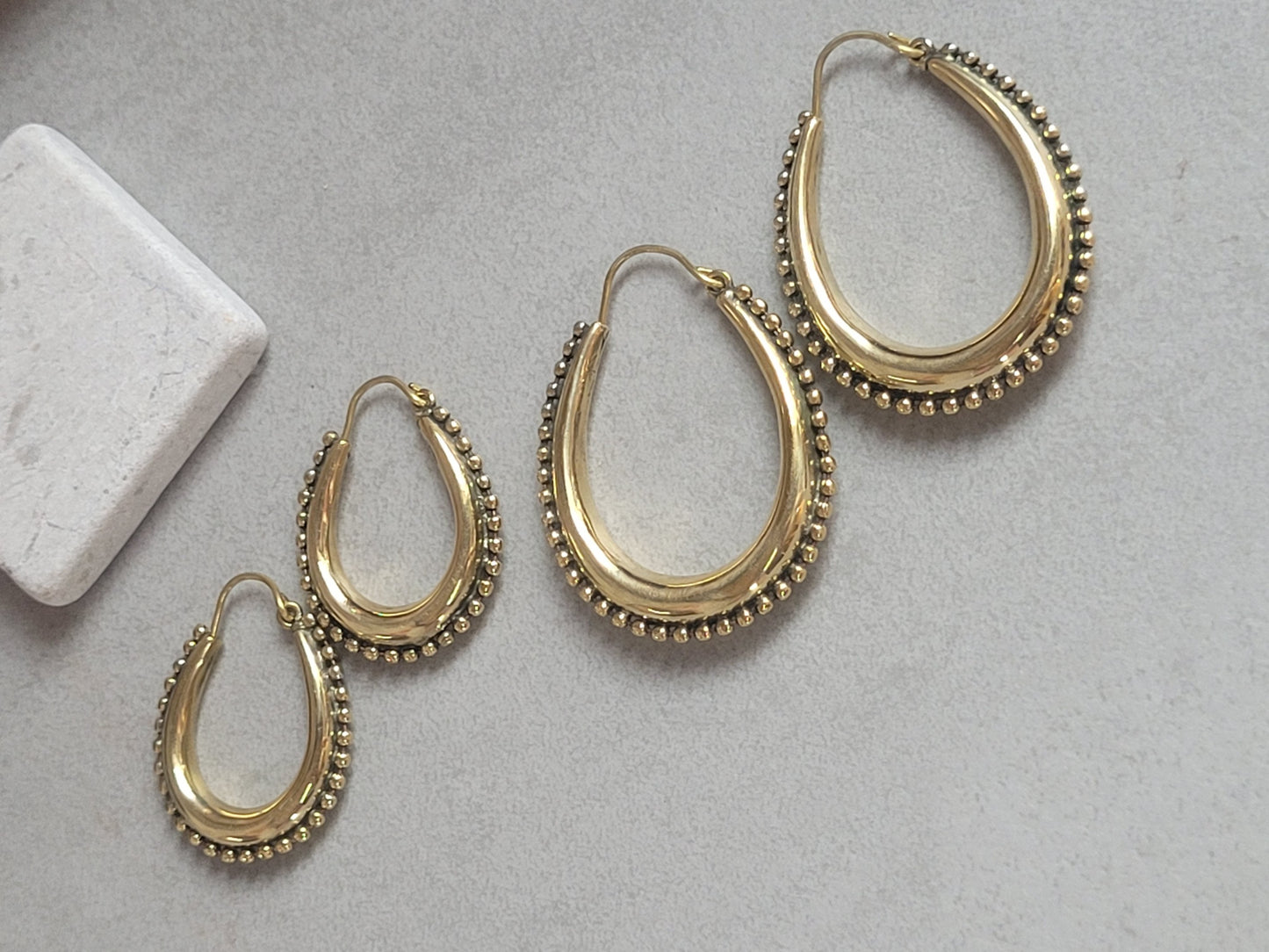 Golden hoops / Chunky hoops / Brass earrings / Gift / Bohemian / Small hoops / Large hoops / Hippie / Pretty