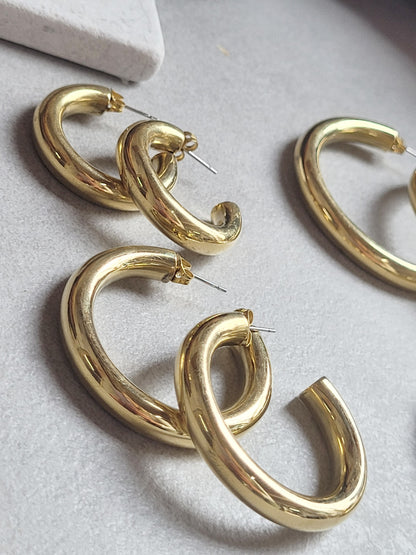 Chunky golden hoops / Brass hoops / Thick hoops / Small hoops / Large hoops / Simple earrings / Lightweight earrings / Free UK shipping