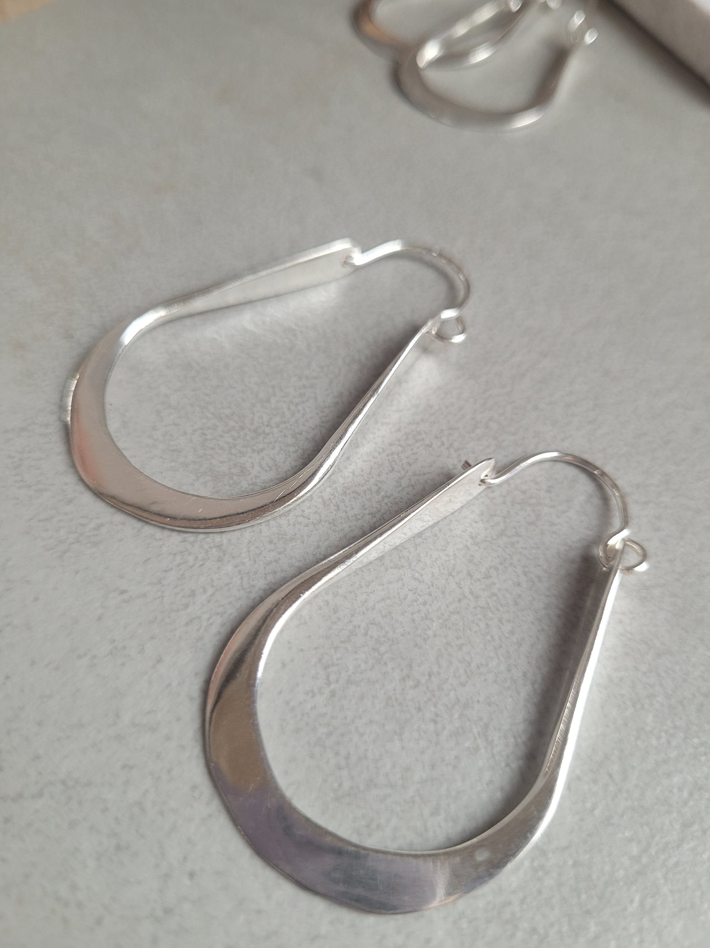silver hoops / Hammered hoops / Teardrop earrings / Small hoops / Large hoops / Simple design / Gift